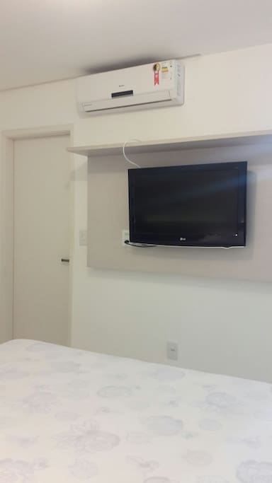 Tv e Split do quarto principal
TV and Split of the main room
Tv y Split De La Habitación principal