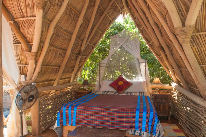 Cabañita del Árbol, Casa del Jardín