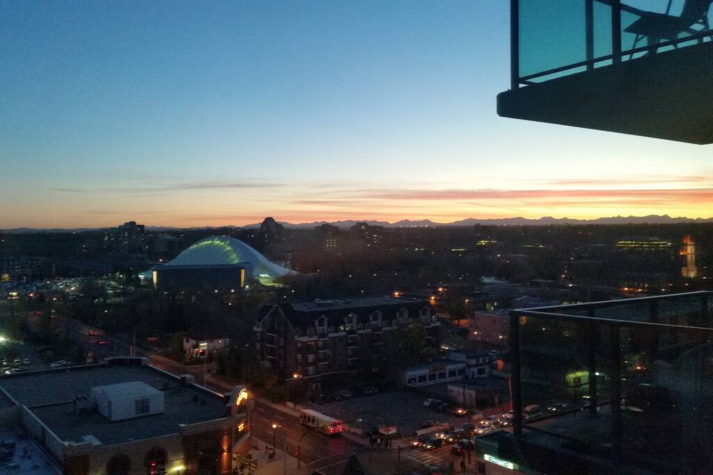 Mountain view from the south side, 17th avenue below