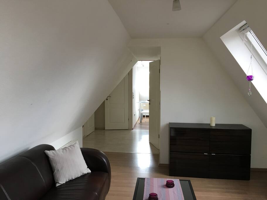Wohnzimmer Blick Richtung Küche