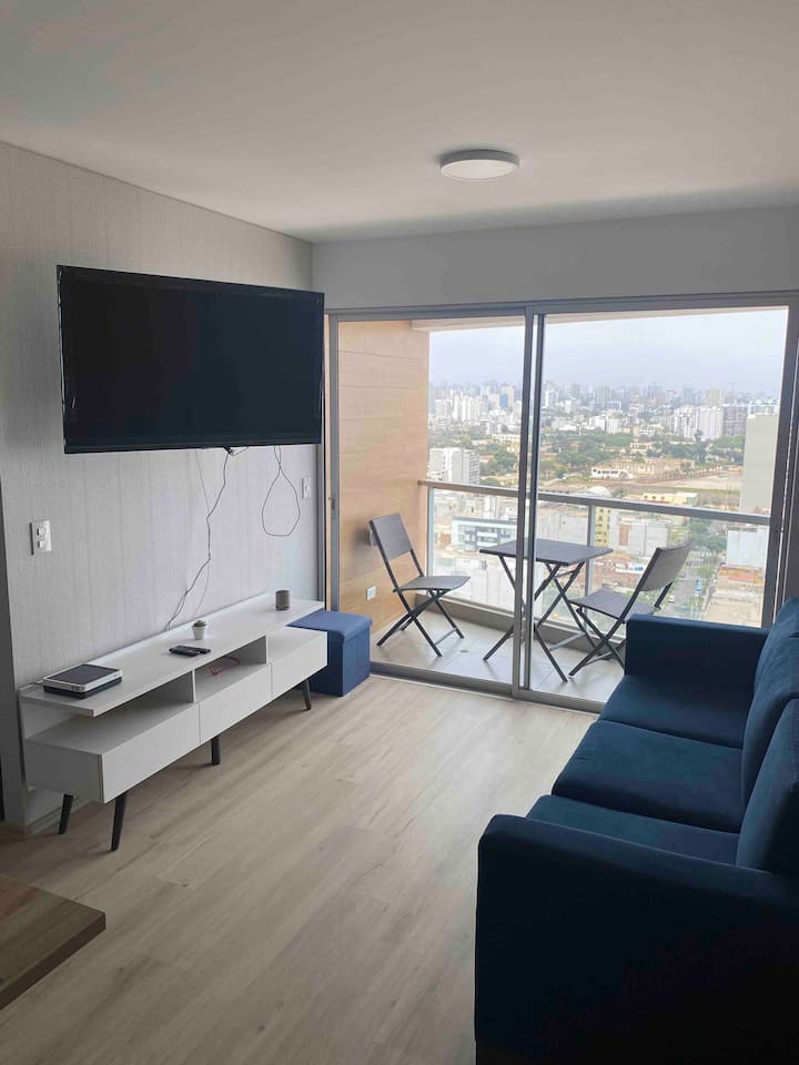 Central Location With Great View - Lima