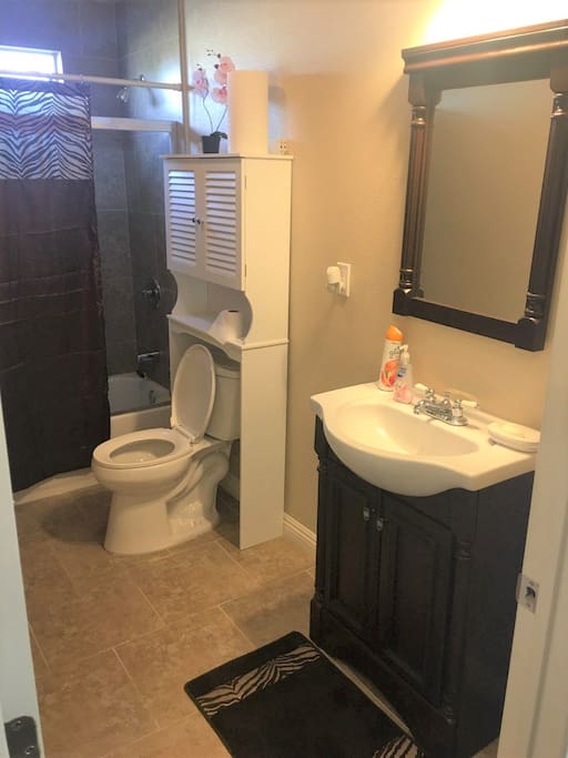 Master Bathroom (Private)