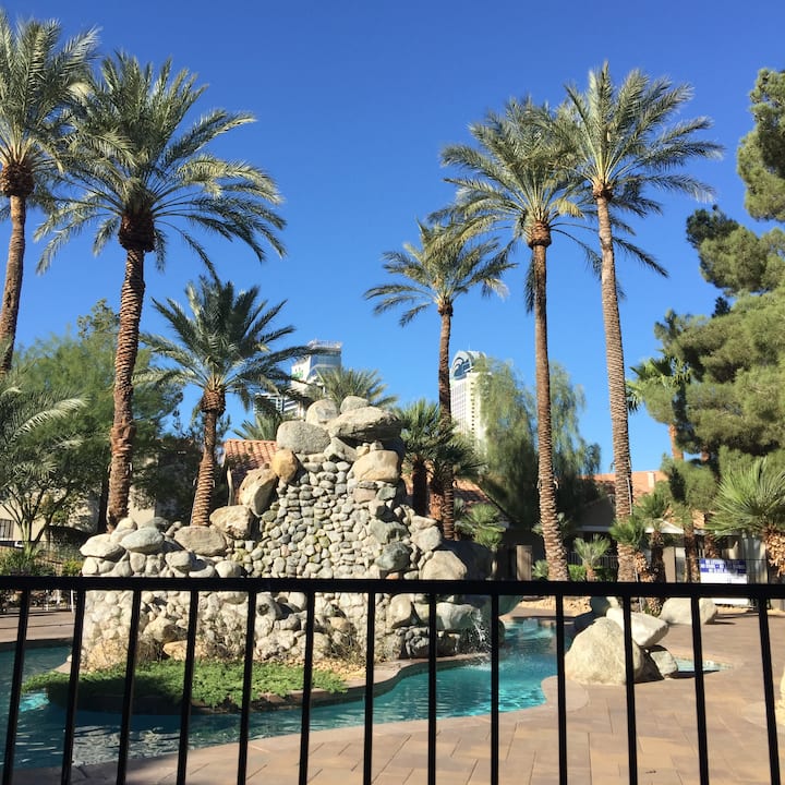 Las Vegas Condo near Rio & Palms