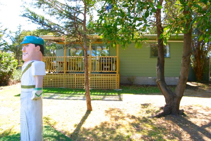 Hanalei (Han-a-lay) Cottage