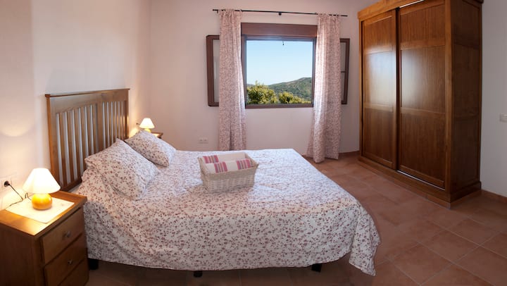 ¡Dormitorio con vistas espectaculares!