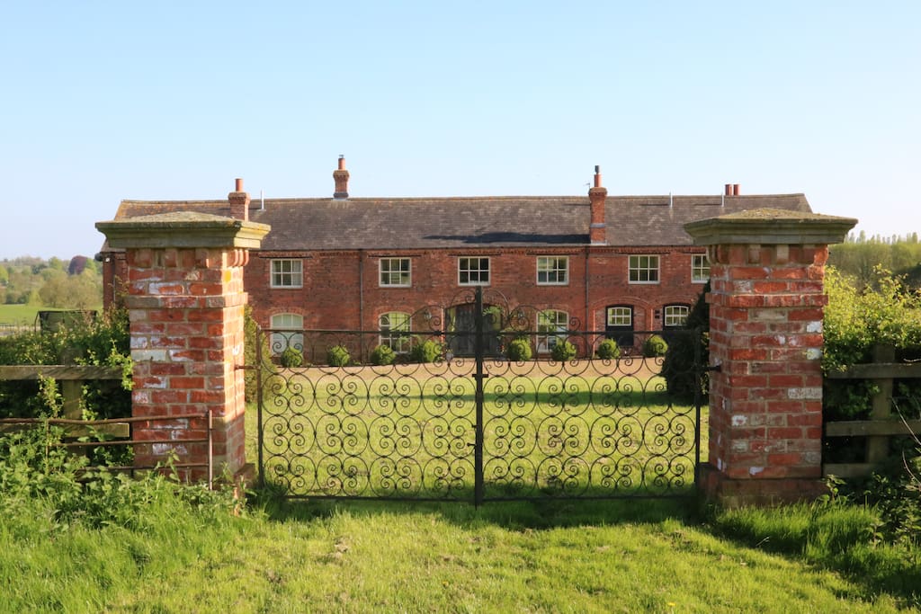 Sulgrave Farm