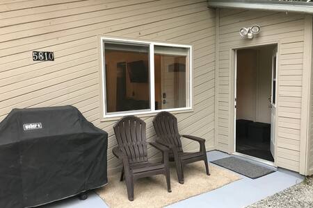 Anchorage convenient midtown location