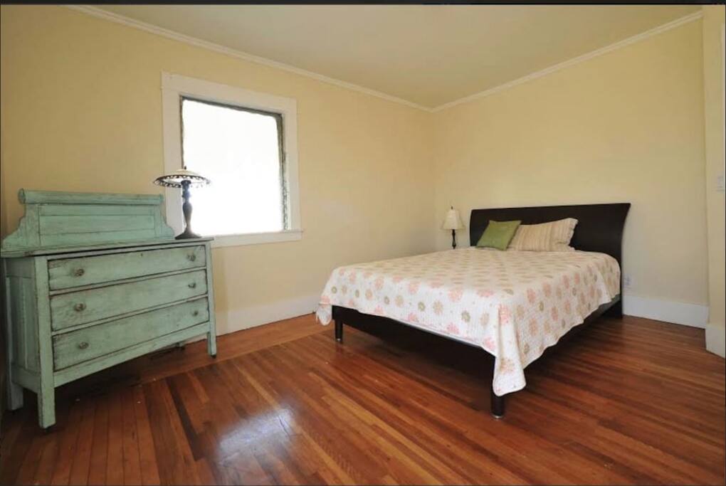 All rooms have wood floors and Anthropologie-esque decor