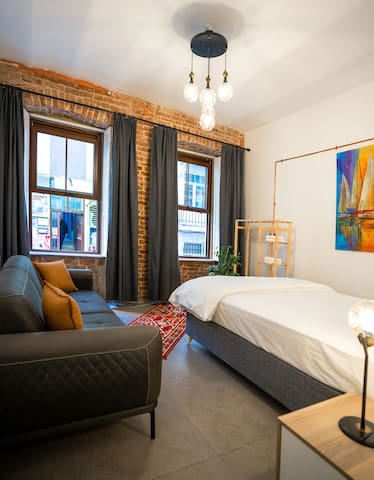 Big historical flat in Istanbul Galata gallery image 3