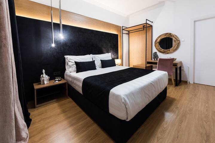 Acropolis Panoramic View Deluxe Apartment gallery image 5