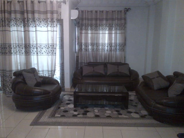 Appartement meublé Douala Bonamoussadi