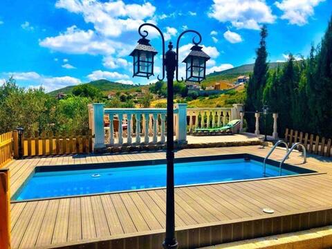 Stunning Chalet - Jacuzzi - Pool - Valencia 35min