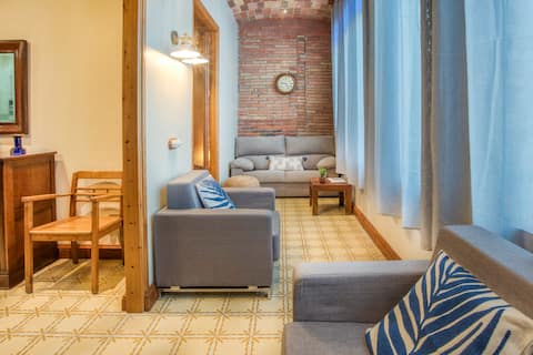 Successful Airbnb property: Costa Brava Pyrenees vacation rentals, Apartments in Girona