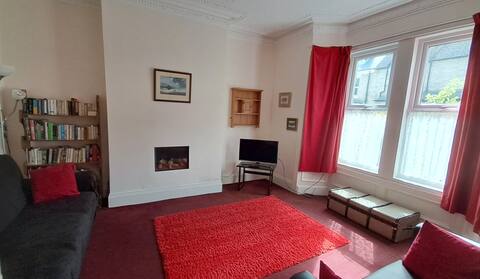 Three-Storey Victorian Terraced House in Heaton