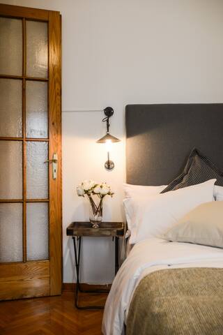 Deluxe Apt 3 – Center of Athens gallery image 4