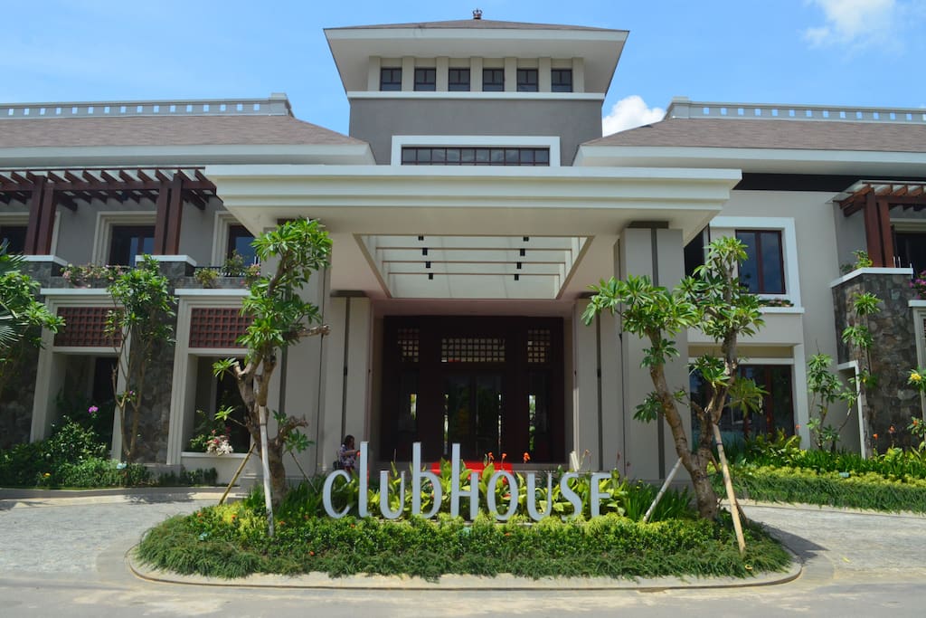 Clubhouse (Free Access)