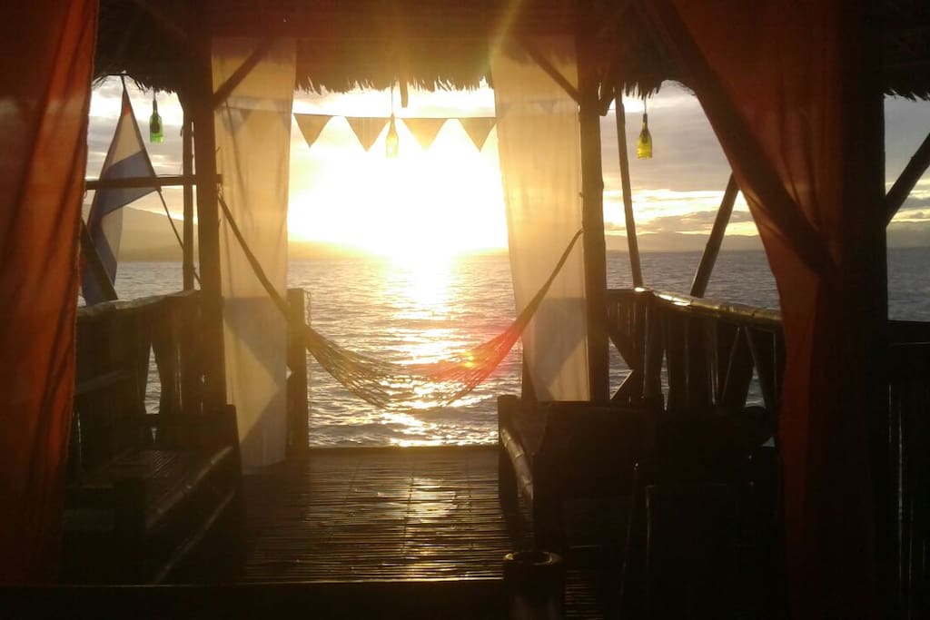 relaxing direct on the beautyful sea in the hangmak