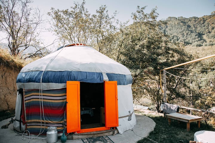 Nomadic Traditional Yurt 30 Min From Almaty 借りられるユルト パオ ゲル アルマトイ Almaty Province カザフスタン