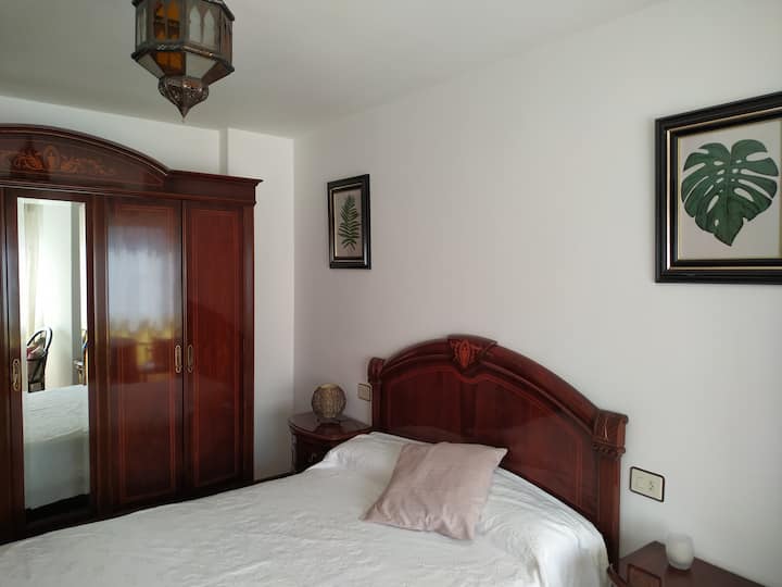 ორსაწოლიანი საძინებელი