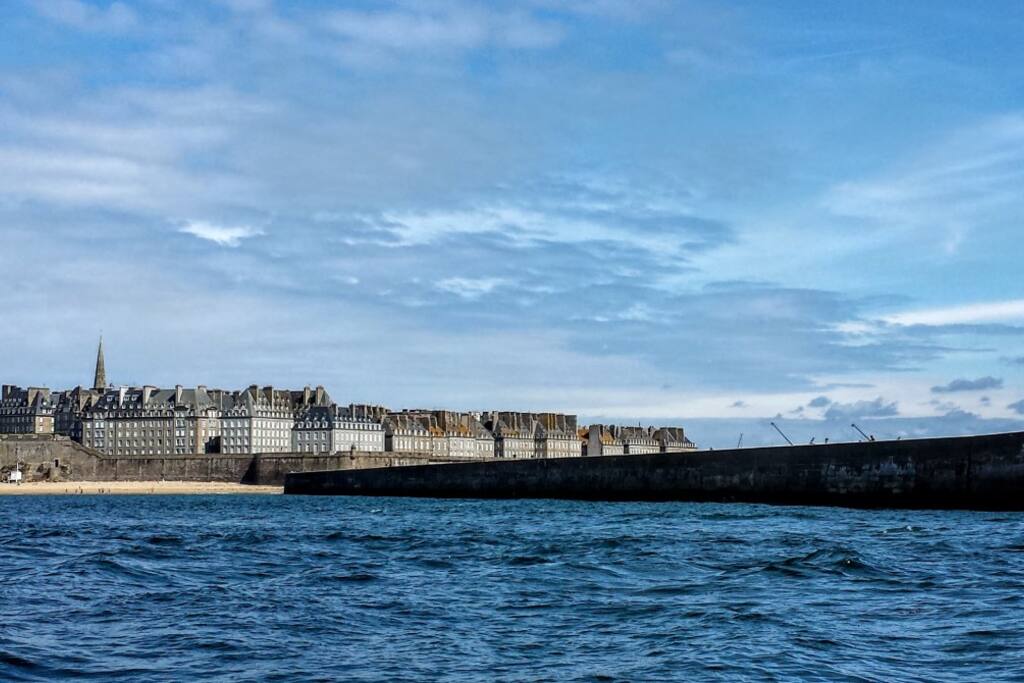 Saint malo, cité corsaire, perle de la côte d'Emeraude