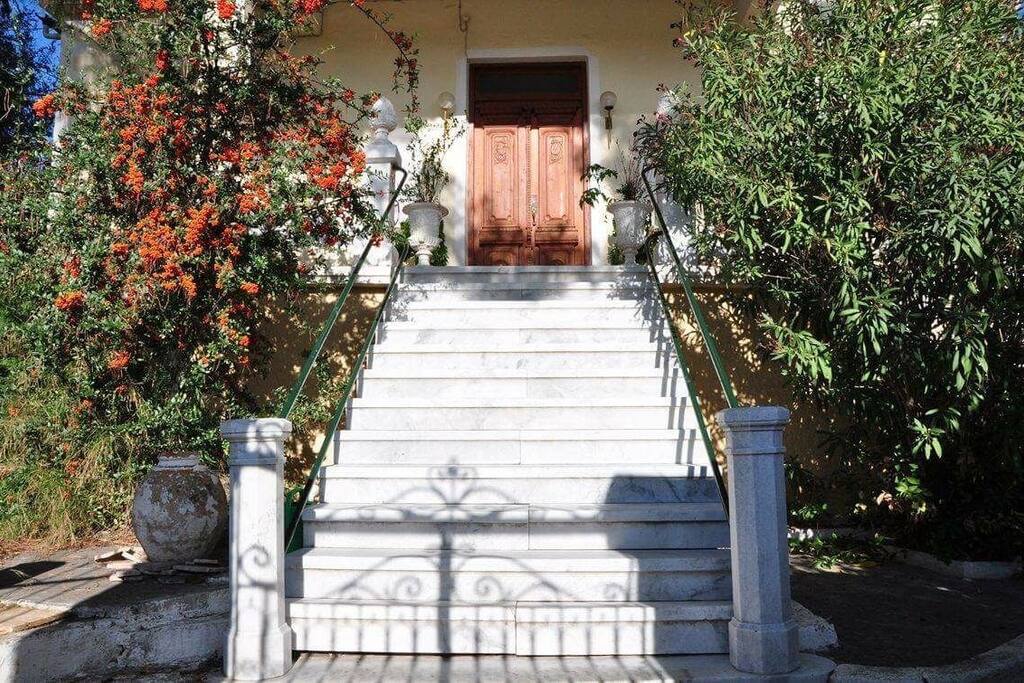Entrance to another era!