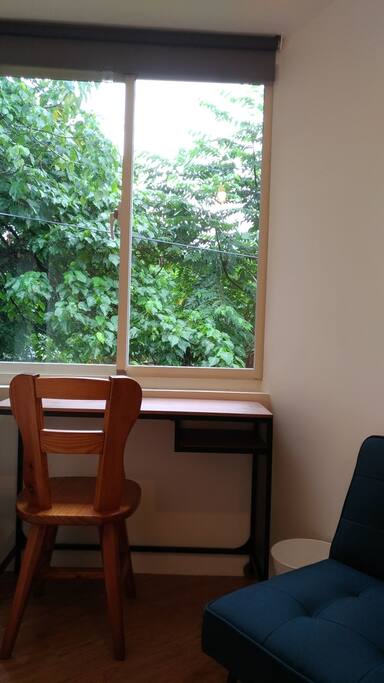 安靜、採光極佳
Quiet, excellent lighting