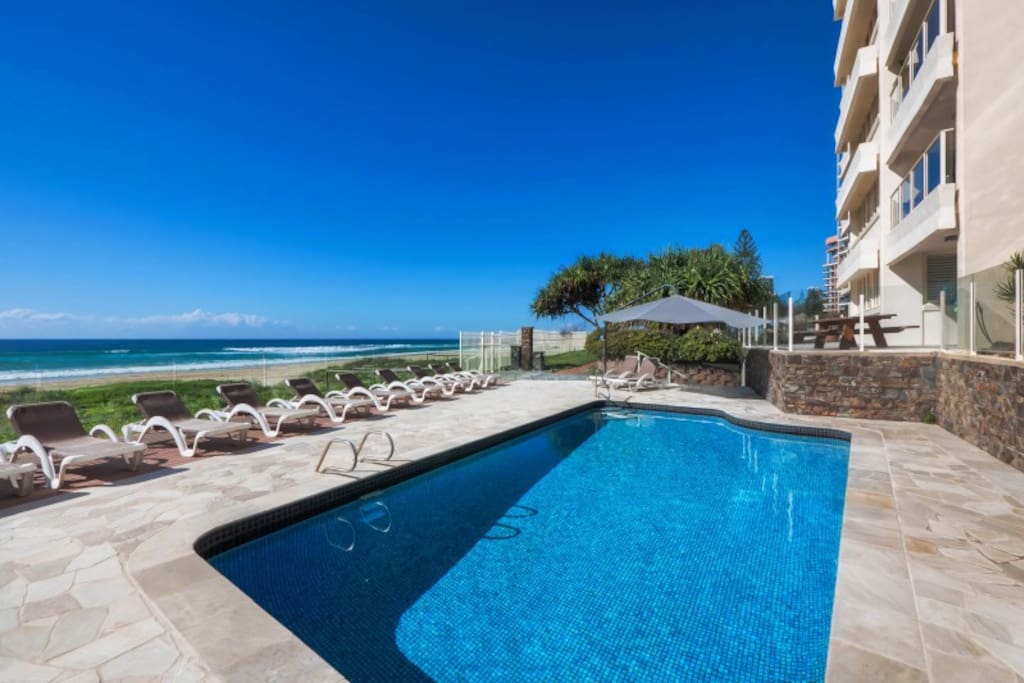 outdoor swimming pool