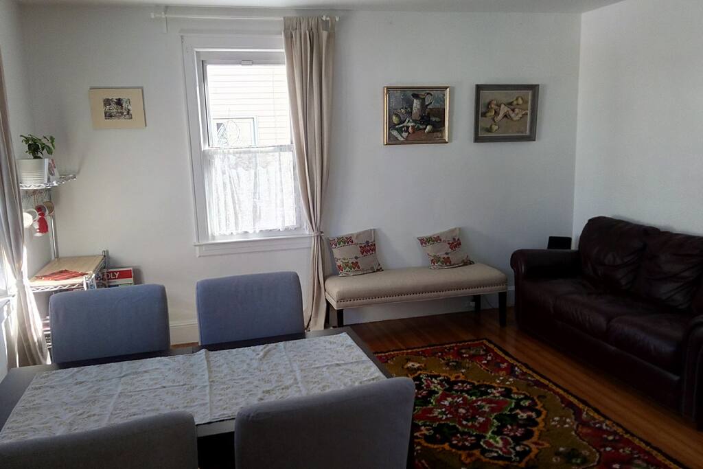 Dining room compact