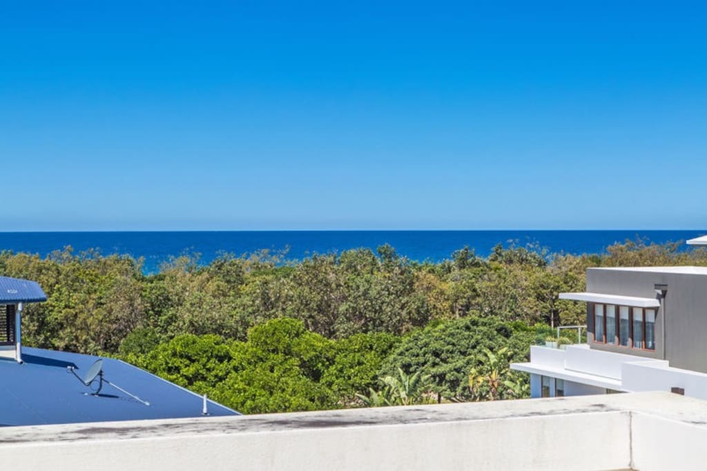 Views of the Pacific Ocean and the Hinterland