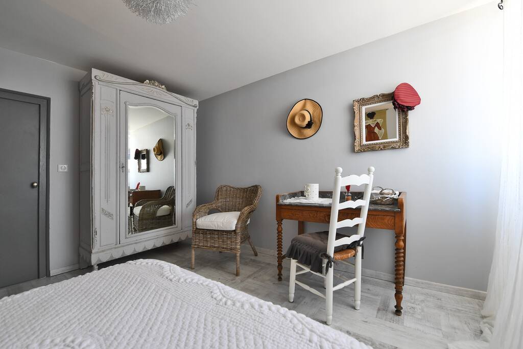 Une chambre typiquement provençale