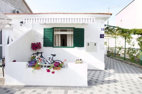 Top Airbnb: Studio apartment Nera in Grad Kaštela