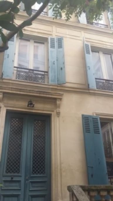 Rare house in Latin quarter