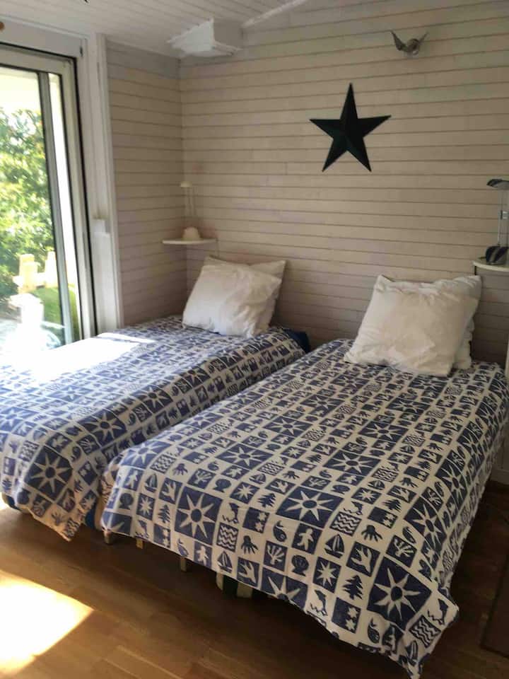 Chambre 2 
2lits 90x190
