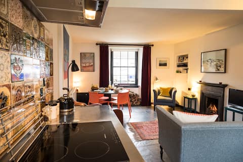 Stylish fisherman's cottage with fast WiFi