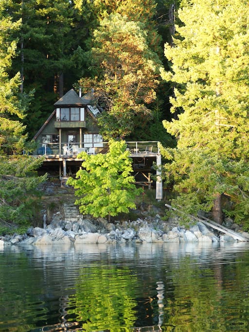 Wilcox Lodge from Gorge Harbour