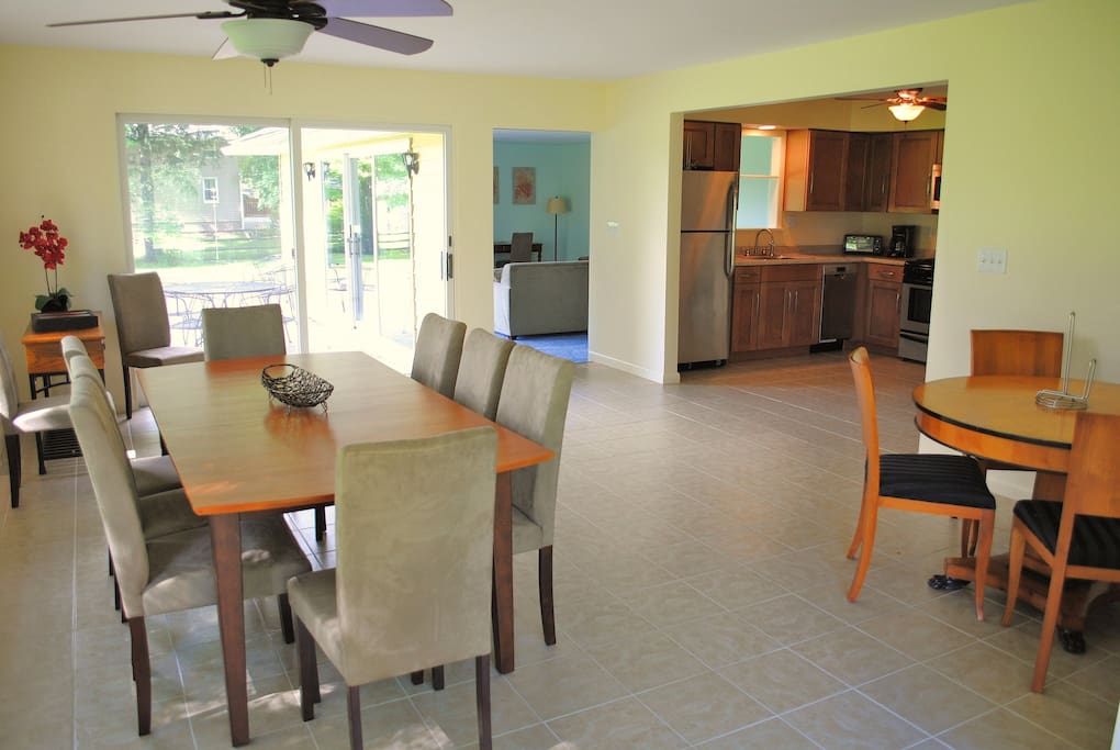 Spacious Kitchen/Dining Area