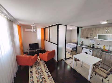 Alsancak'da Harika Konumda Teras