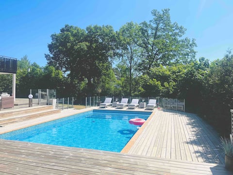 Spacious pool villa in Solsidan, 5 min from beach