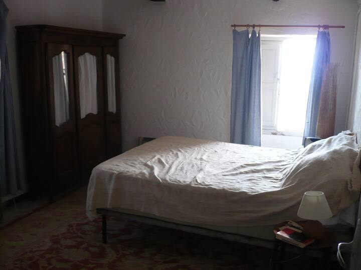 chumba cha kulala cha 1