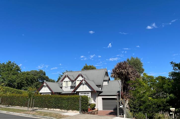 Serenity gallery image 3