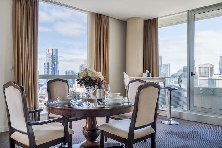 NY vibes *Rooftop pool/gym *Parking 2 car *98cm TV