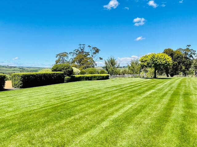 Relbia Retreat – Luxury Estate mins to Launceston gallery image 5