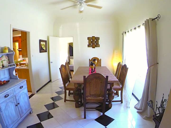 Beautiful 3 bedroom 2 Bathroom House in South Bay