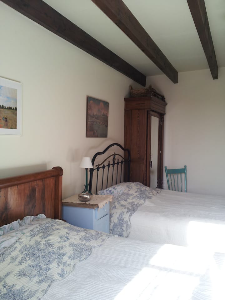 Chumba kimoja cha kulala - Ghorofa ya Chini