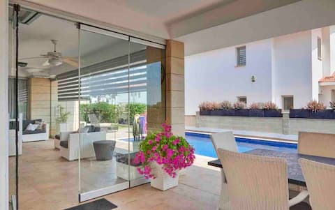 Luxury villa on the beach