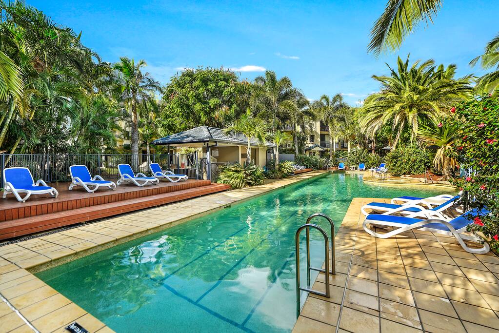 Lap pool