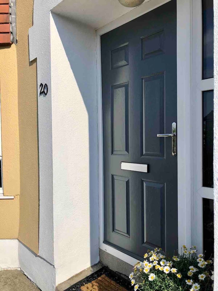 Comfortable & Stylish Home in Wexford Town