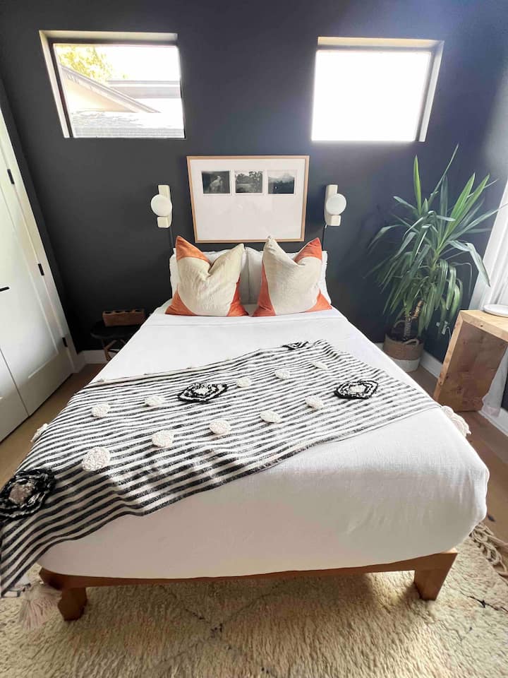 Habitación con escritorio
