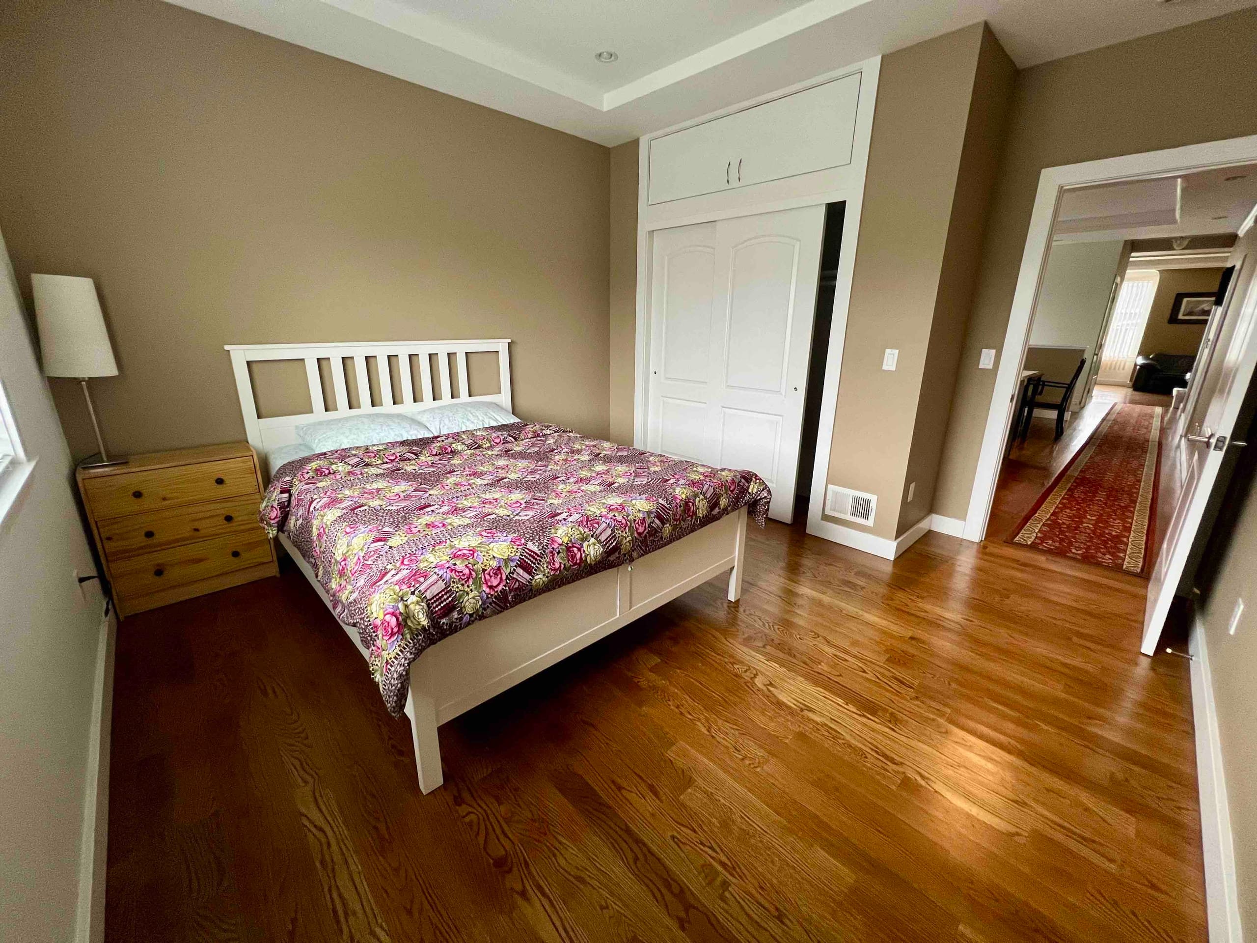 Home in San Francisco · ★4.92 · 3 bedrooms · 3 beds · 2 baths - Image 22