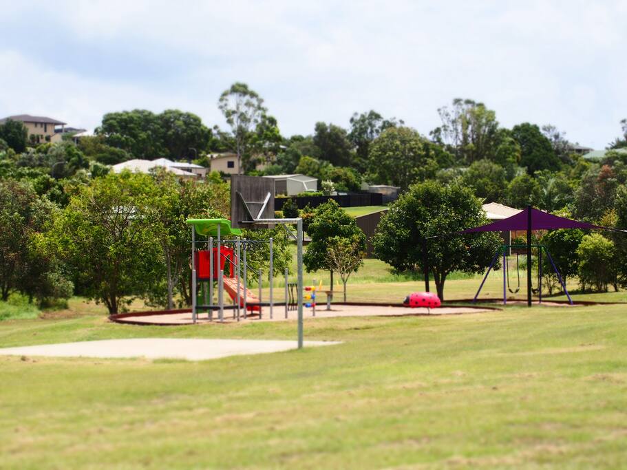 Park for children 2min drive from Driftwood Apartment.